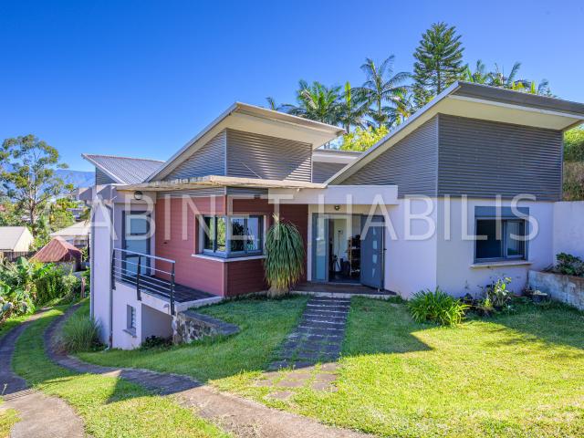 Maison 6 pièces 248 m²