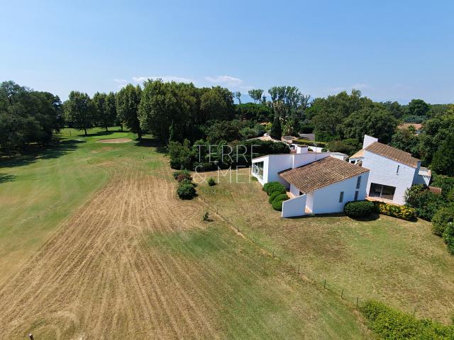 Maison 6 pièces 248 m²