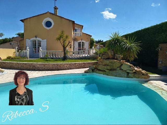 Maison 6 pièces 248 m²