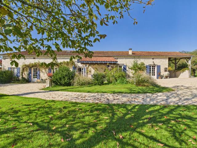 Maison 6 pièces 249 m²