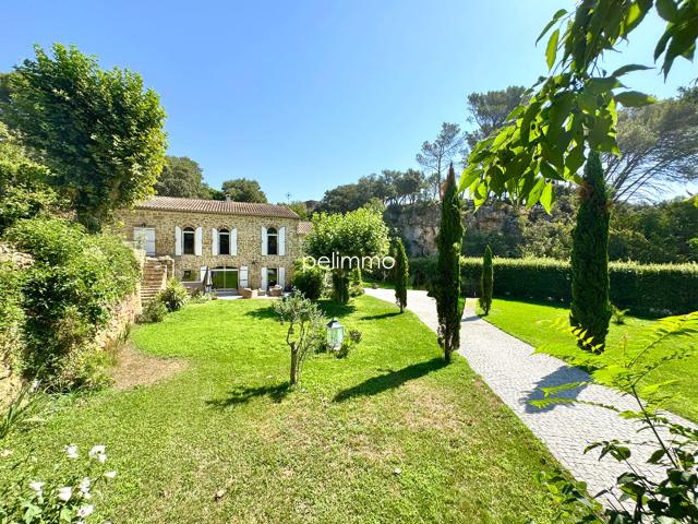 Maison 6 pièces 249 m²