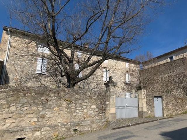 Maison 6 pièces 249 m²