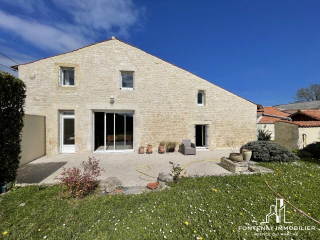 Maison 6 pièces 240 m²