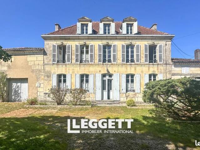 Maison 6 pièces 240 m²