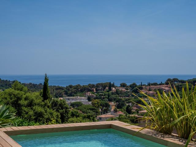 Maison 6 pièces 240 m²
