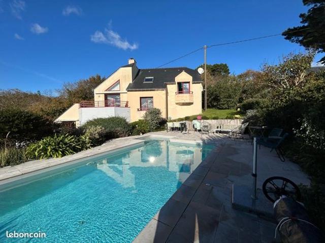 Maison 6 pièces 240 m²