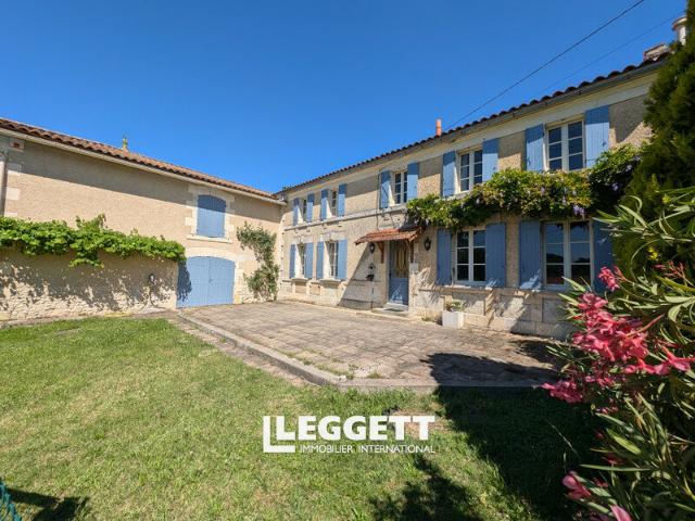 Maison 6 pièces 240 m²