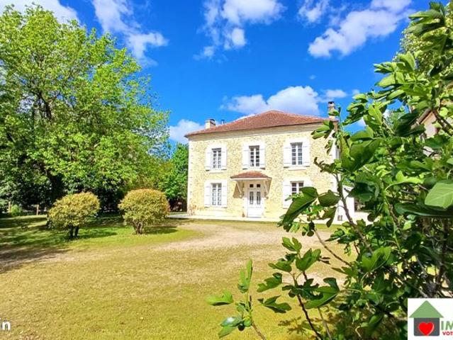 Maison 6 pièces 240 m²