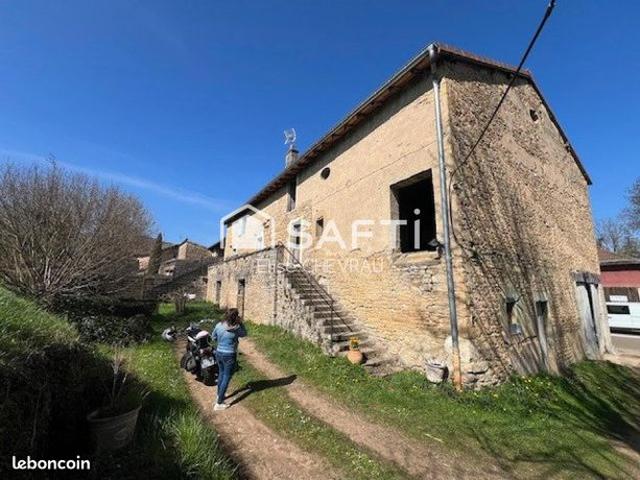 Maison 6 pièces 240 m²