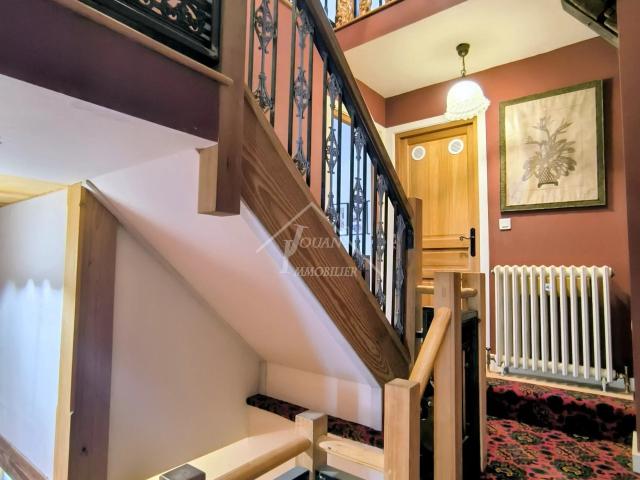 Maison 6 pièces 241 m²