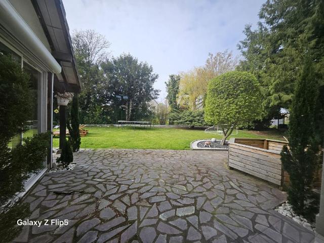 Maison 6 pièces 241 m²