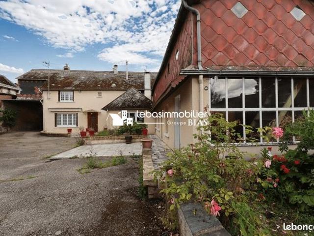 Maison 6 pièces 241 m²