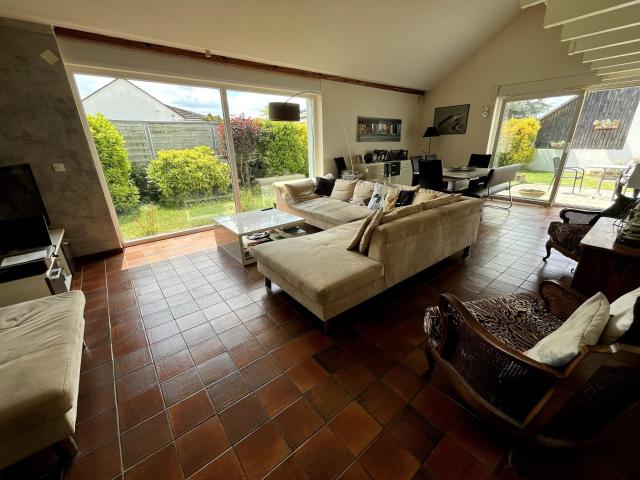 Maison 6 pièces 242 m²