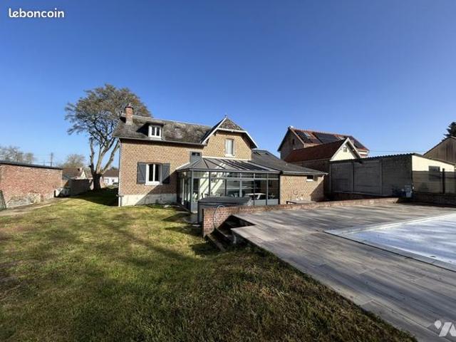 Maison 6 pièces 242 m²