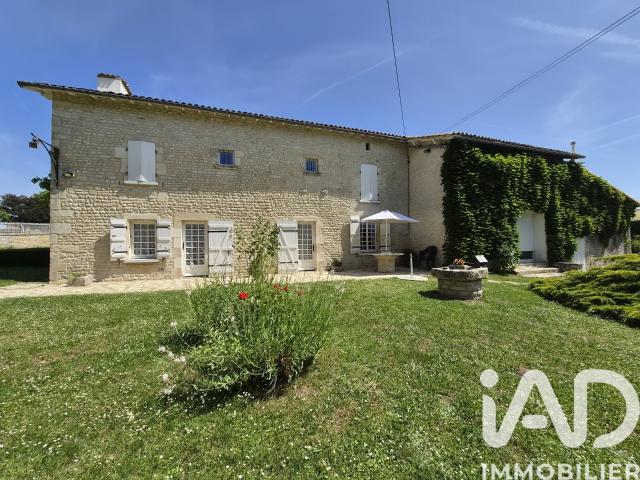 Maison 6 pièces 254 m²