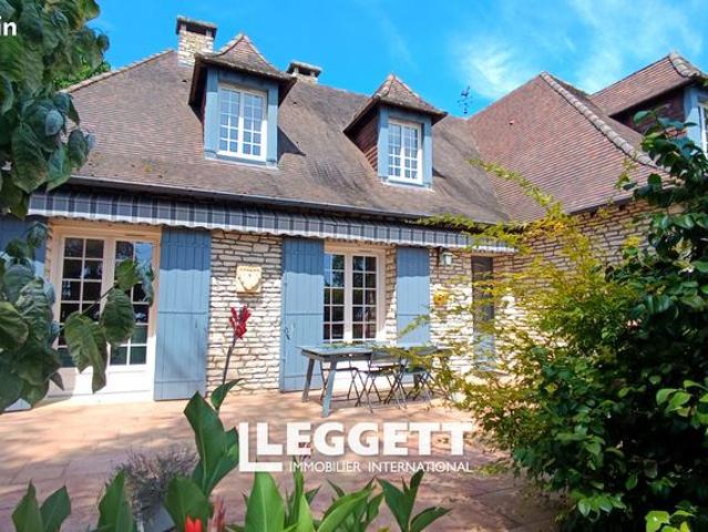 Maison 6 pièces 254 m²