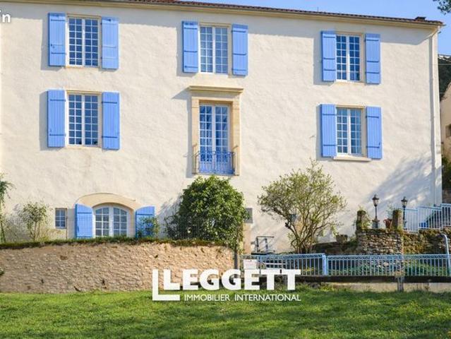Maison 6 pièces 254 m²