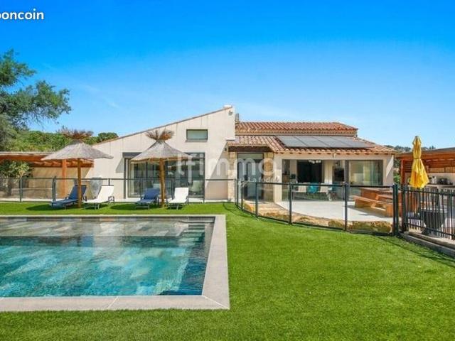 Maison 6 pièces 255 m²