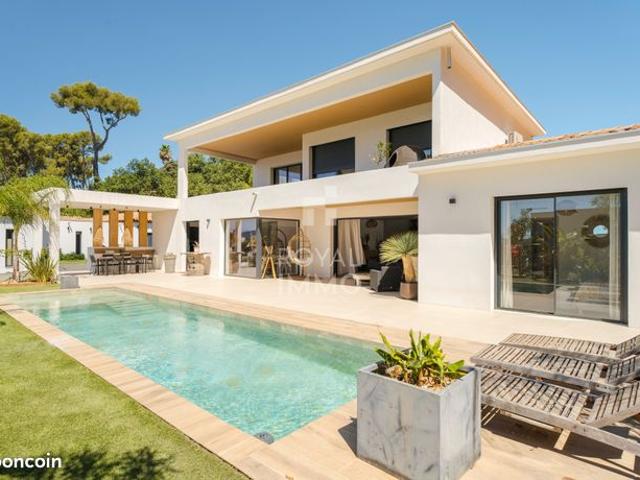 Maison 6 pièces 255 m²