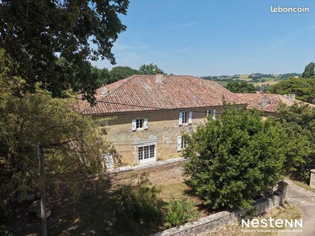Maison 6 pièces 255 m²
