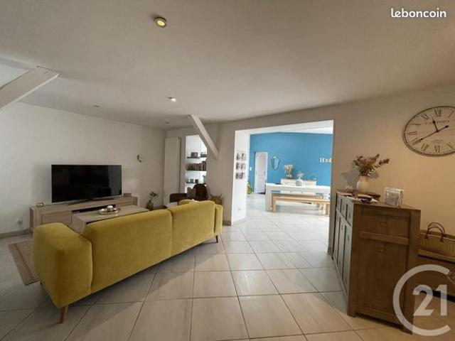 Maison 6 pièces 255 m²
