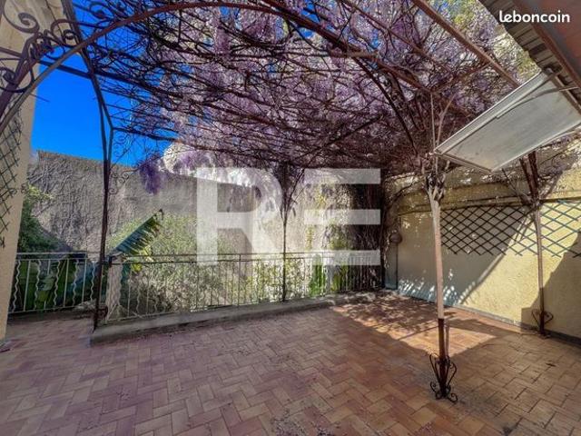 Maison 6 pièces 255 m²