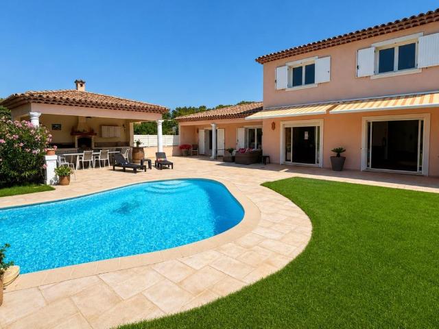 Maison 6 pièces 256 m²