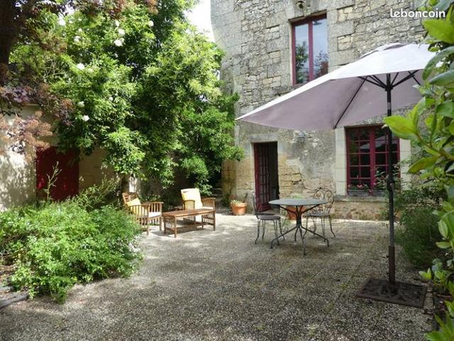 Maison 6 pièces 256 m²