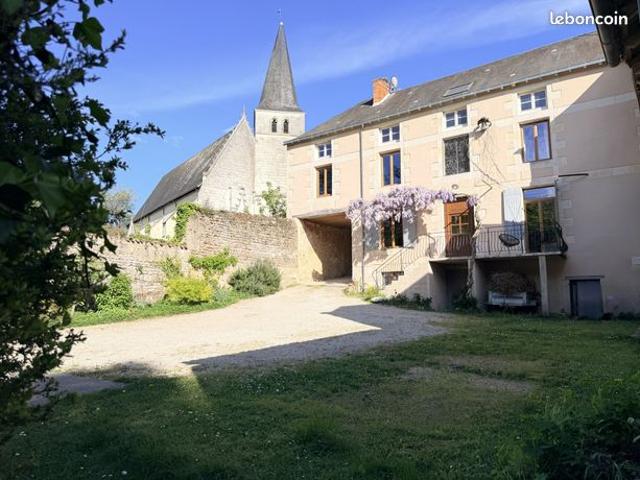 Maison 6 pièces 256 m²