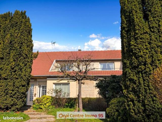 Maison 6 pièces 257 m²