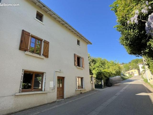 Maison 6 pièces 257 m²