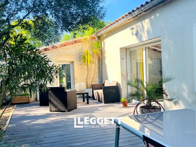 Maison 6 pièces 257 m²