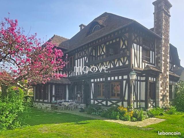 Maison 6 pièces 257 m²