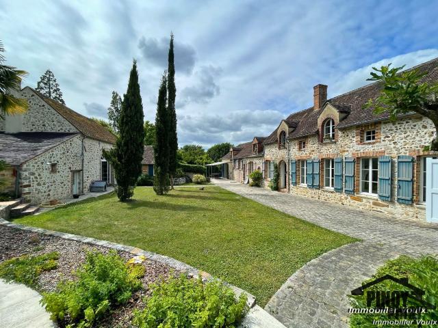 Maison 6 pièces 258 m²