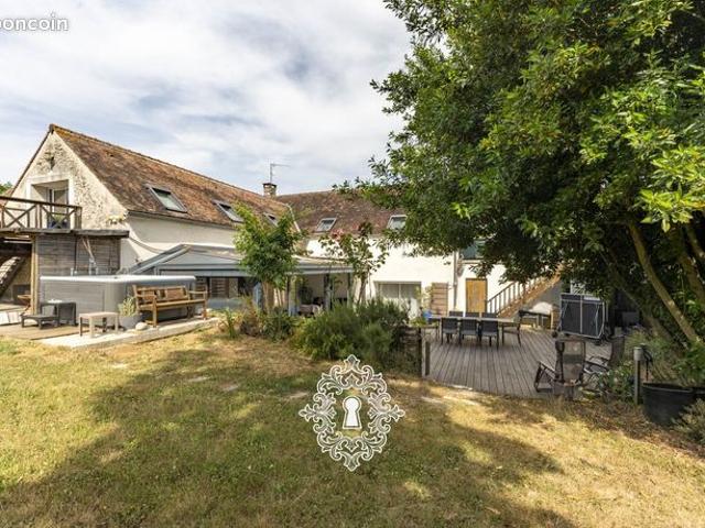 Maison 9 pièces 258 m²