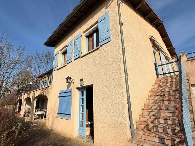 Maison 6 pièces 250 m²