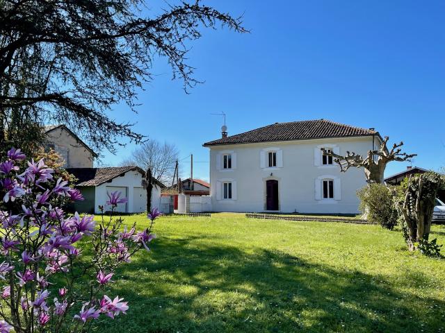 Maison 6 pièces 250 m²