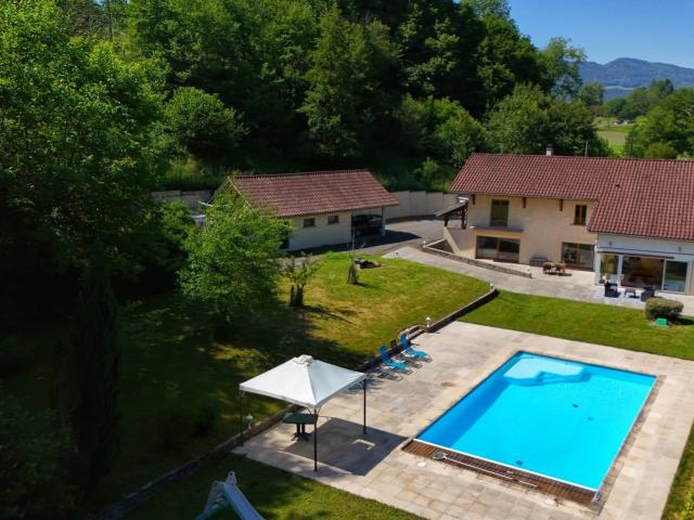 Maison 6 pièces 250 m²