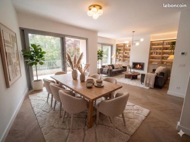 Maison 6 pièces 250 m²