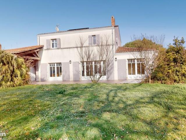 Maison 6 pièces 250 m²