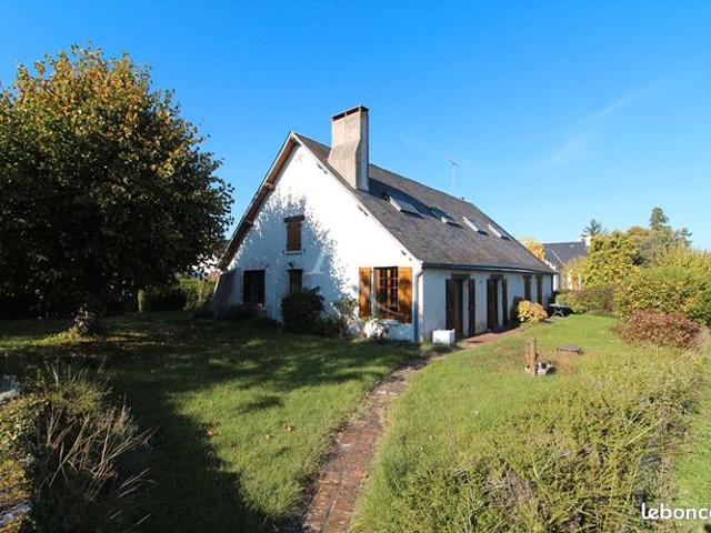 Maison 6 pièces 250 m²