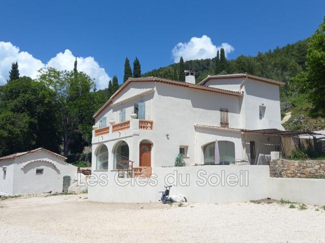Maison 6 pièces 250 m²