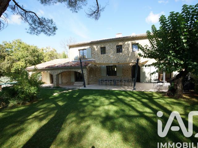 Maison 6 pièces 250 m²