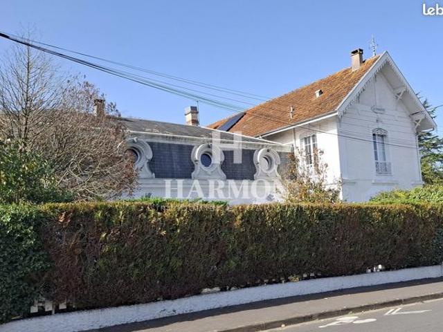 Maison 6 pièces 250 m²