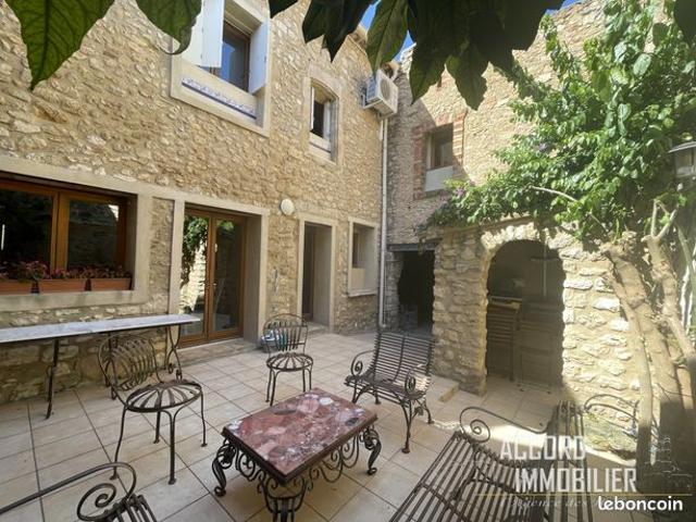 Maison 6 pièces 250 m²