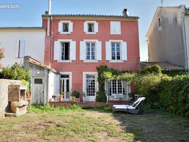 Maison 6 pièces 250 m²