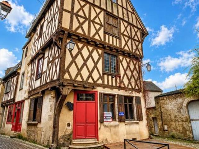 Maison 6 pièces 251 m²