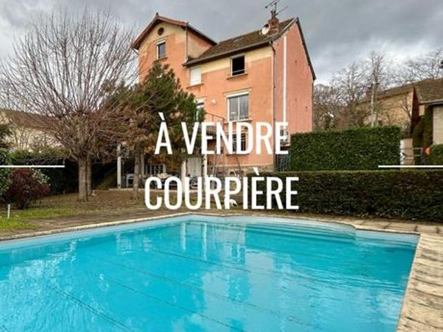 Maison 6 pièces 252 m²