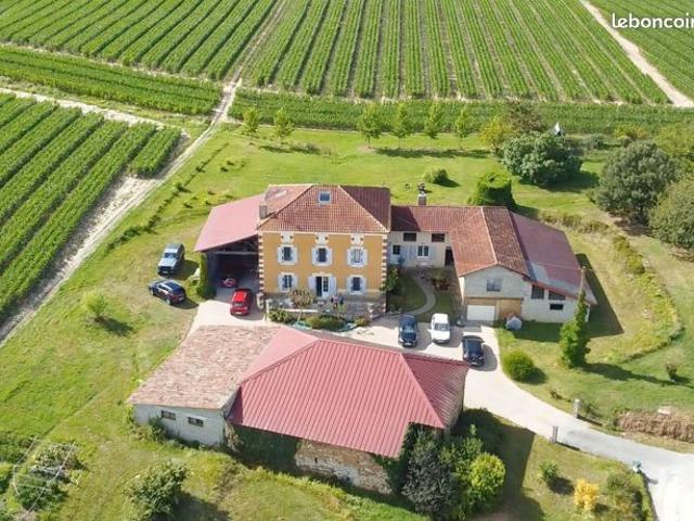 Maison 6 pièces 253 m²