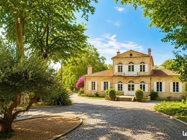 Maison 6 pièces 253 m²